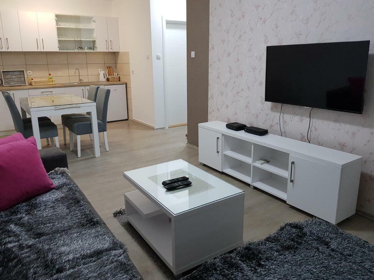 Apartment Gea 18 Novi Sad Eksteriør billede