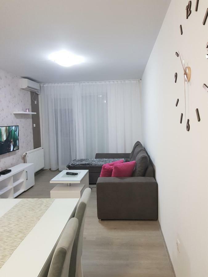 Apartment Gea 18 Novi Sad Eksteriør billede