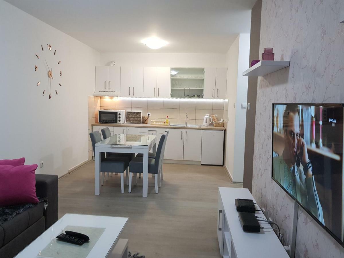 Apartment Gea 18 Novi Sad Eksteriør billede
