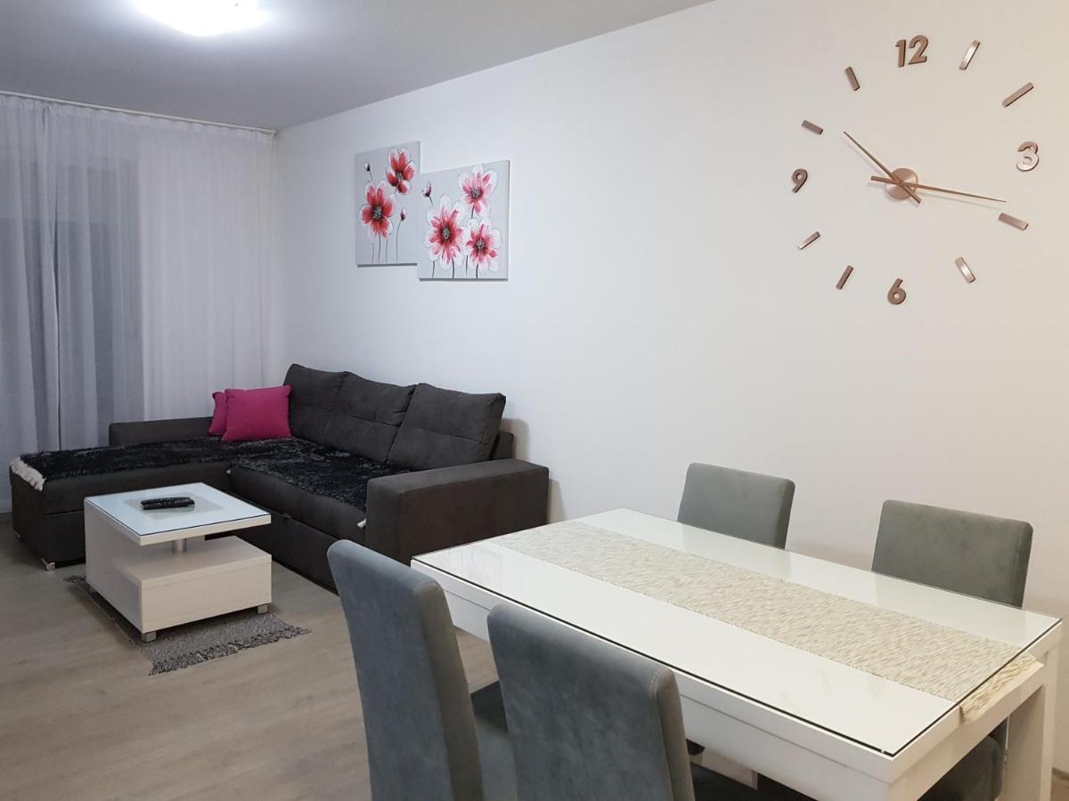 Apartment Gea 18 Novi Sad Eksteriør billede