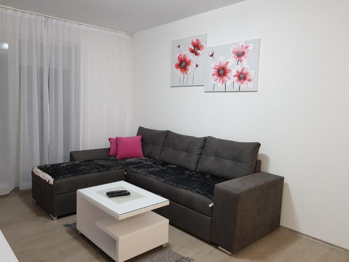 Apartment Gea 18 Novi Sad Eksteriør billede