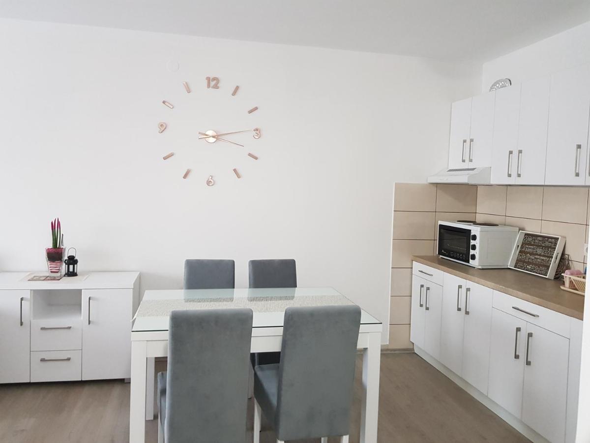 Apartment Gea 18 Novi Sad Eksteriør billede
